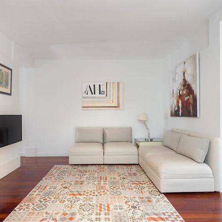 Art House Granvia Apartment Barcelona Exterior photo