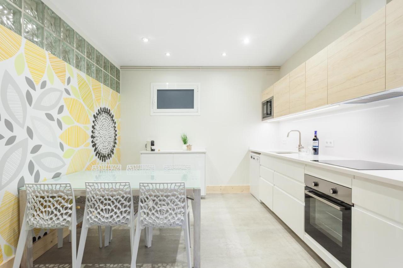 Art House Granvia Apartment Barcelona Exterior photo